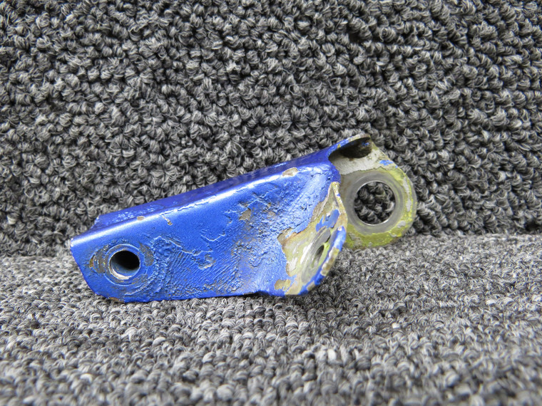 21068-000 Piper PA-24-250 Main Gear Door Bracket LH