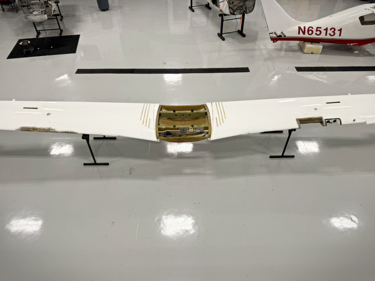 Columbia 350 Single Piece Wing Structure Assembly