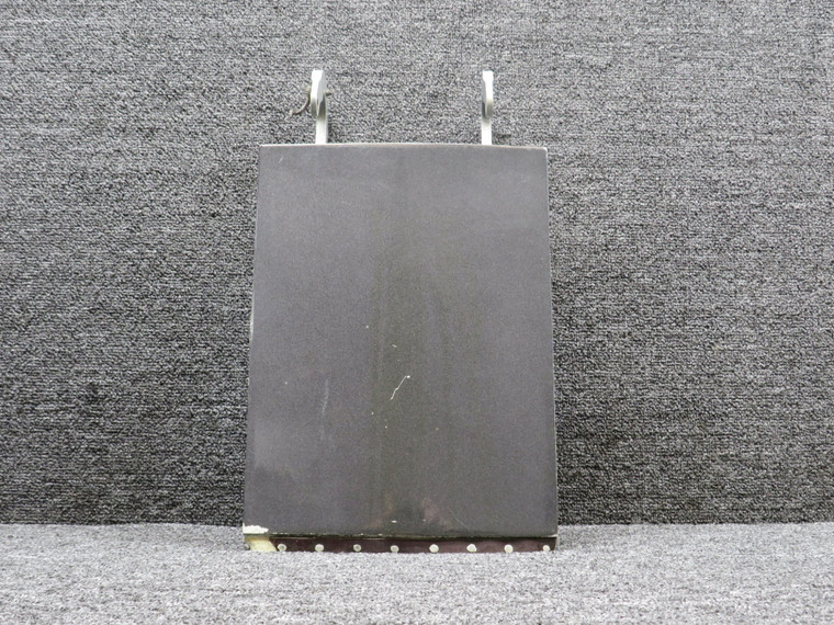 5513071-3 (Fso: 5513071-28) Cessna Citation 560 Nose Gear Spade Door Assembly