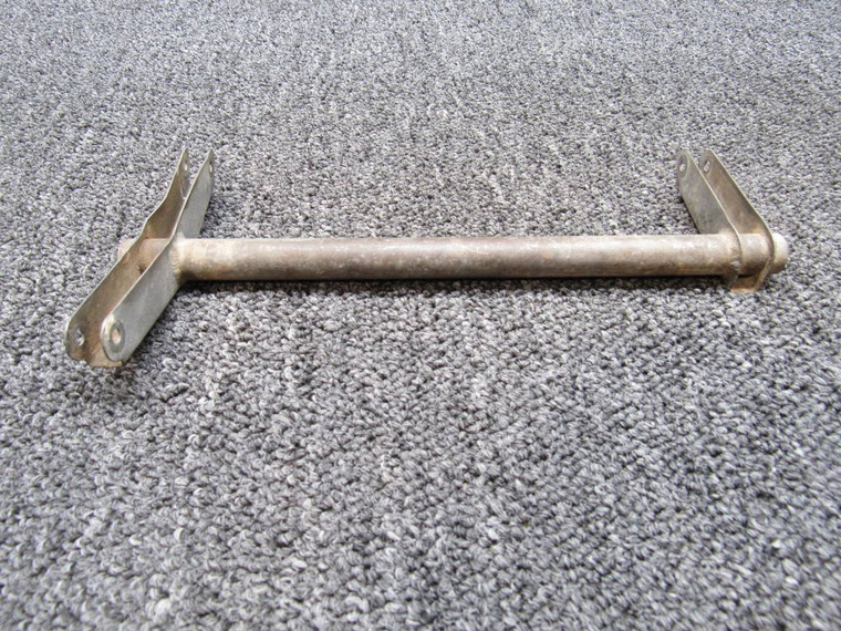 1217025-1 Cessna 210 Nose Gear Door Torque Tube Assembly