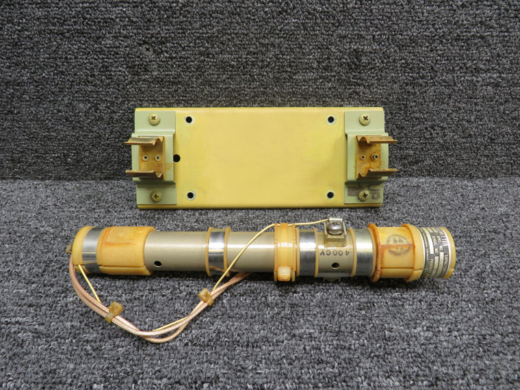 20055-0000-0103 (Alt: 9912019-23) Simmonds Precision Fuel Transmitter w Bracket