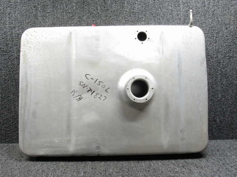 0426508-22 Cessna 150L RH Fuel Tank Assembly