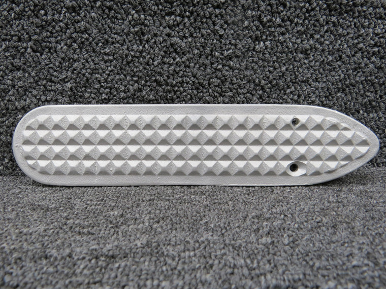 0541154-1 (Cast: 0541154-495) Cessna 150D Main Gear Step LH or RH
