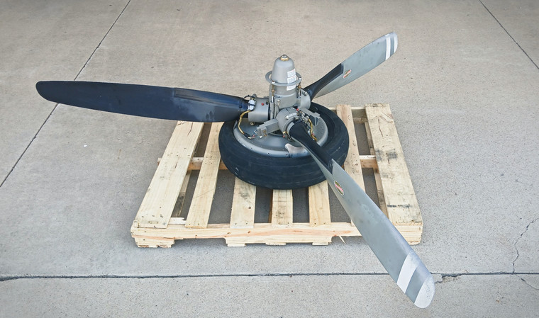HC-B3TN-3B Hartzell 3 Blade Propeller with Logs
