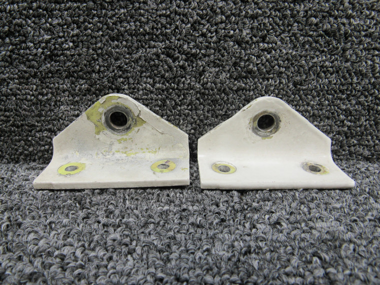 Rod Mounts Beechcraft 1900C Set of 2
