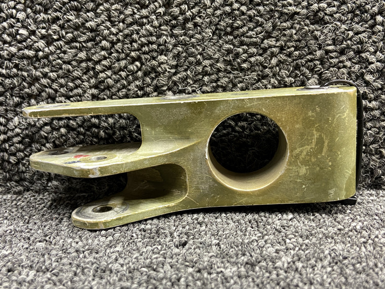 400009-002 Piper PA60-602P Aerostar Main Gear Door Idler Arm RH