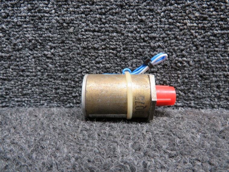 1E15-2 (Use: 1E15-6) Airborne De-Ice Solenoid Valve (Volts: 28)