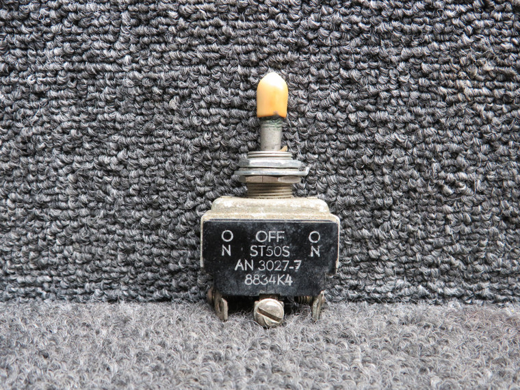 AN3027-7 (Alt: 8834K4) Cutler-Hammer Flap Toggle Switch Assembly