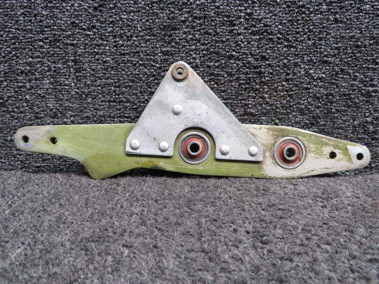 0814007-1 (Use: 0814007-3) Cessna 310Q Elevator Bellcrank Assembly Aft