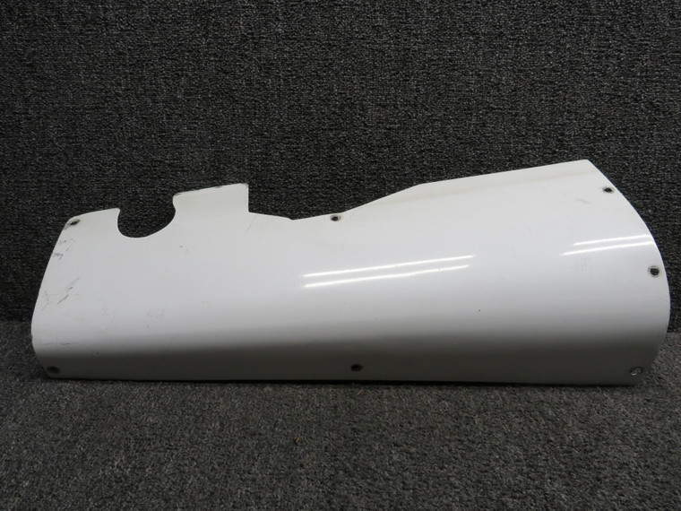 0814100-82 Cessna 310Q Stabilizer Fairing Assembly RH (White)