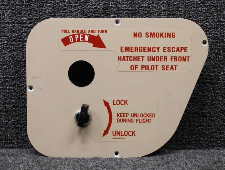 LA52116508 (Use: 2811101-4) Columbia LC42-550FG Cabin Door Panel RH with Latch