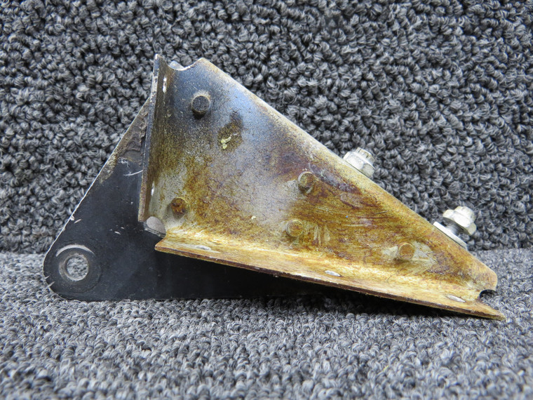 Piper PA-23-160 Front Seat Support RH Outboard