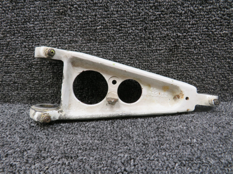 45-815011-8 Beechcraft 55D Main Landing Gear Upper Knee