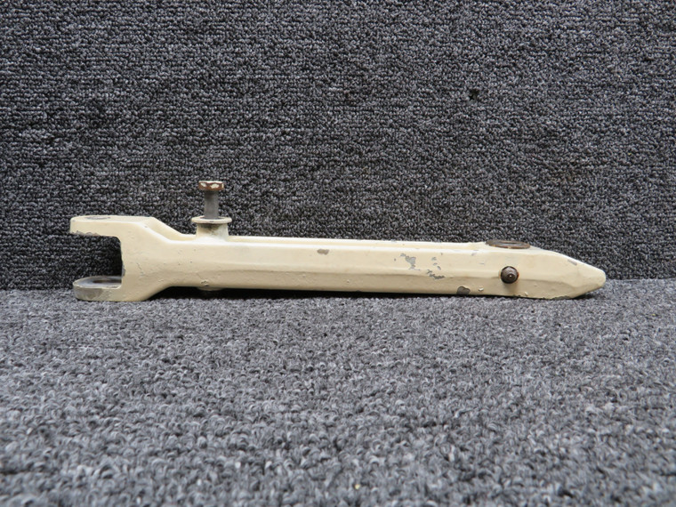 0841103-8 (Cast: 0841103-497) Cessna 320D Main Gear Lower Side Link Assembly RH