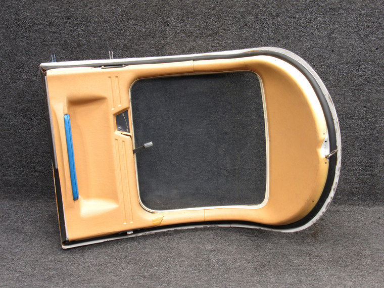 77500-005 Piper PA38-112 Cabin Door Assembly RH