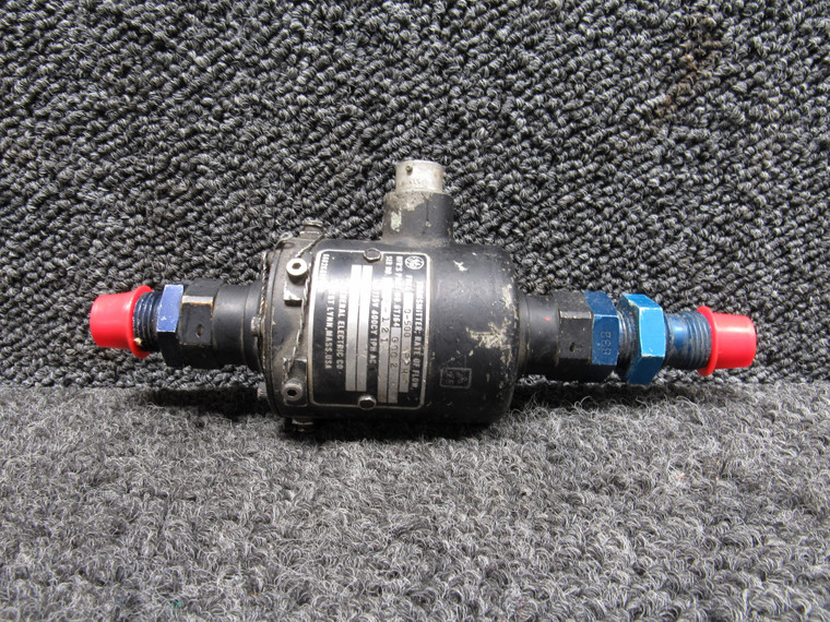 8TJ64GCC2 General Electric Rate of Flow Transmitter (Volts: 115)