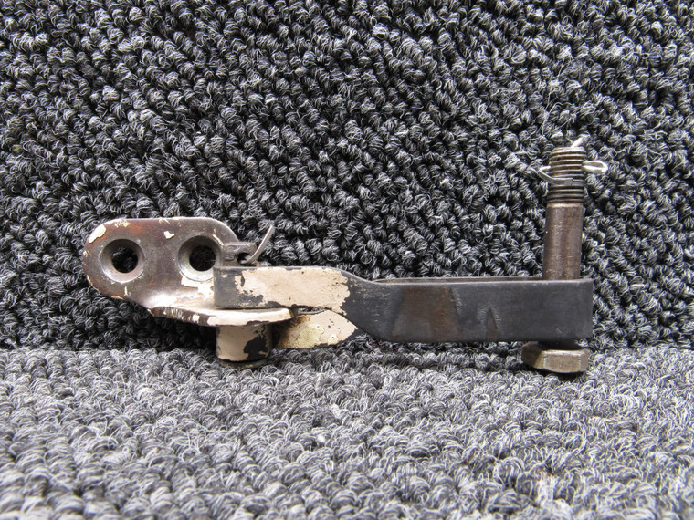 0517023-1, 0517018-1 Cessna Pilot Door Hinge Assembly