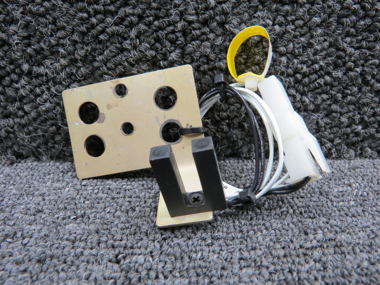J5009 Cirrus Vision Jet SF50 Parking Brake Switch &amp; Bracket Assembly
