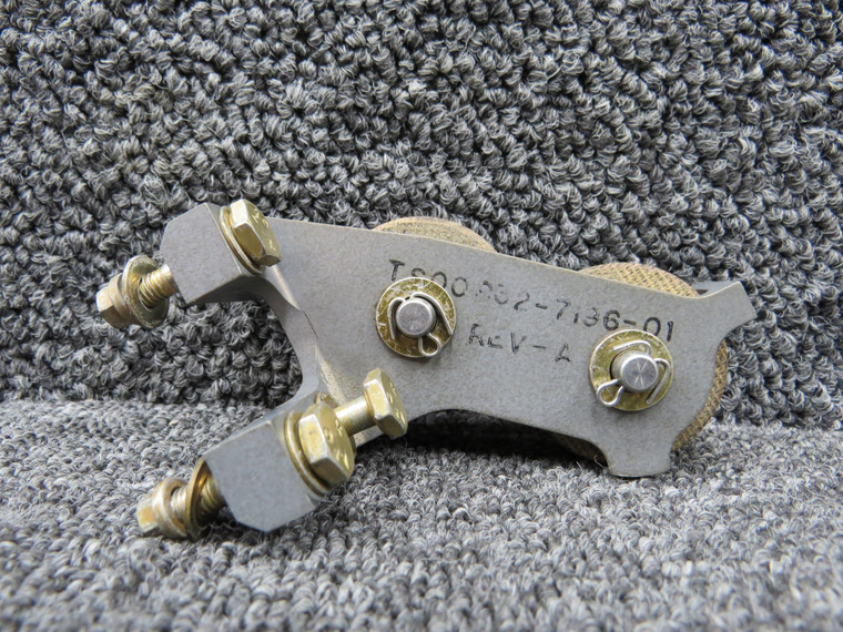 TS00932-7196-01 Cirrus Vision Jet SF50 Main Gear Extension Pulley Bracket LH