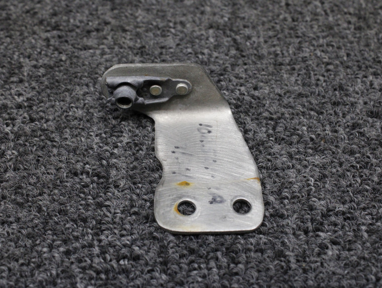 102501-002 Piper PA46-500TP Mass Flow Control Valve Flange Clip
