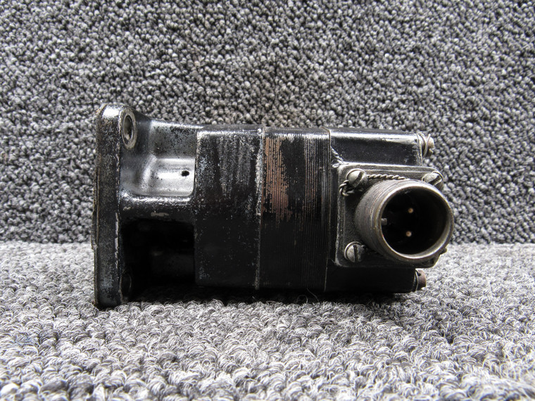 2CM9AAH4 (Alt: 50-389057-1) General Electric 2 Pole Generator Tachometer