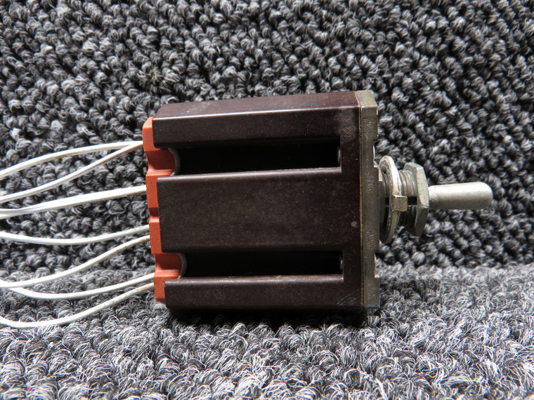 8572K4-20 (Alt: MS27786-23) Cutler-Hammer Toggle Switch