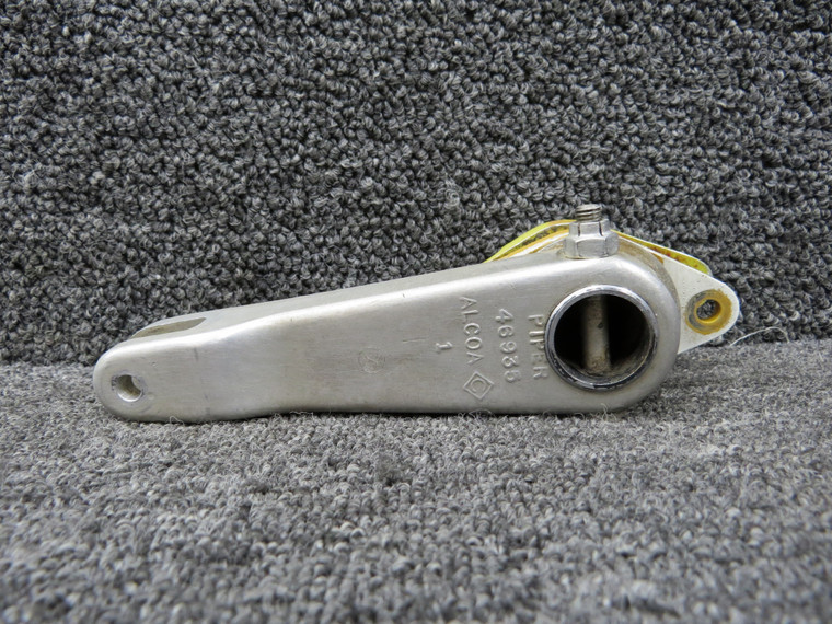 46936-000 Piper PA-31T Aft Nose Gear Steering Arm with Bracket