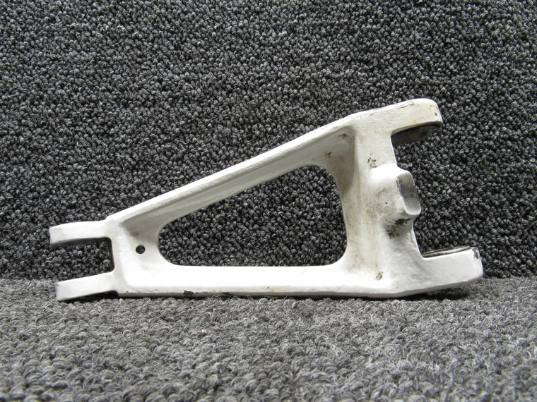 50-810295-17 Beechcraft KA-E90 Main Landing Gear Lower Torque Knee Assy (Core)