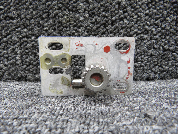 1712080-2 Cessna 177RG Cabin Door Clutch Assembly RH