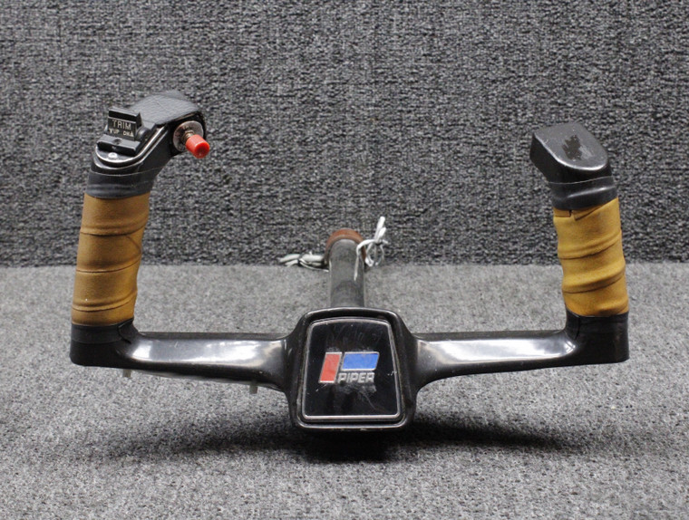 79276-012 Piper PA32RT-300T Pilot Control Wheel w Switches (L: 13”, D: 1.125”)