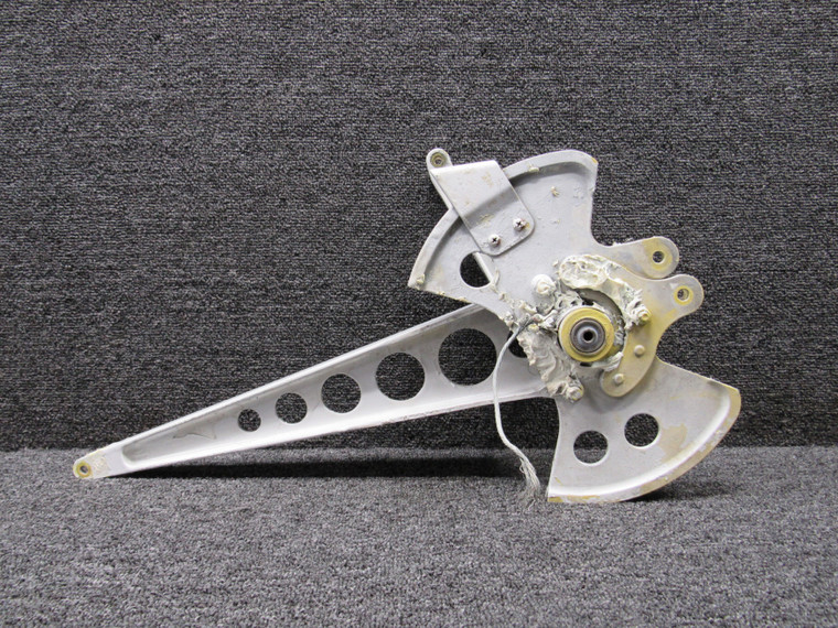 6565028-6 Cessna Citation S550 Inboard Inner Flap Bellcrank Assembly RH