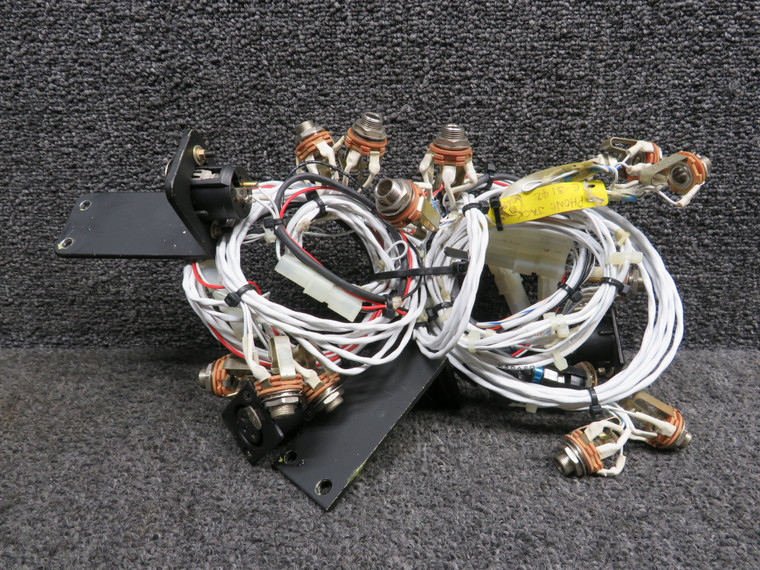 Beechcraft A36 Audio &amp; Mic Jack Set of 19