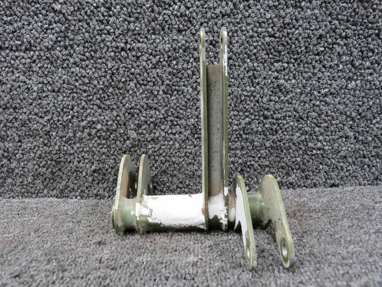 82905-010 Piper PA-46-310P Flap Drive Bellcrank LH