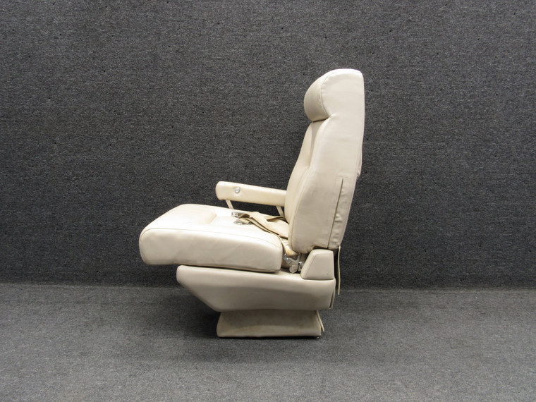 IAI 1124 RH Fwd Passenger Swivel Seat Assembly