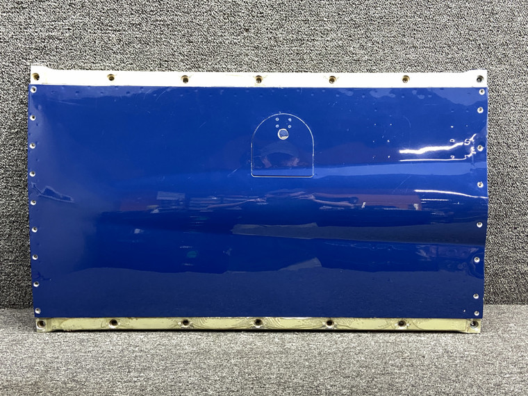 2252042-49 (Use: 2252042-61) Cessna 182T Center Engine Cowling Assembly