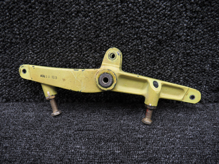 35-521158-6 (Cast: 35-521158-8) Beechcraft 58 Aileron Bellcrank RH