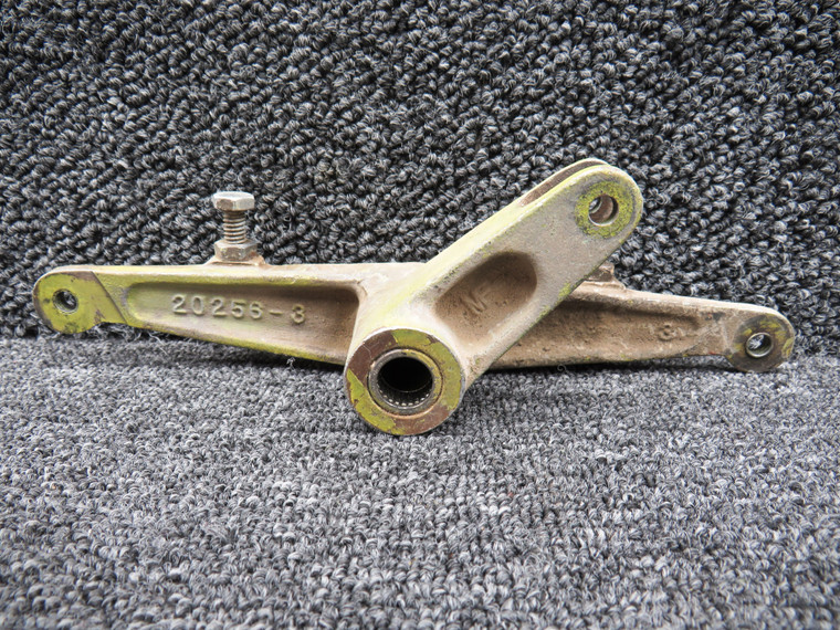 20256-001 (Cast: 20256-3) Piper PA-24-250 Aileron Bellcrank RH