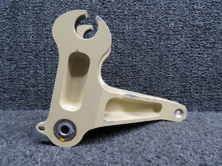 M207-20M207-045 Bell 505 Left Cyclic Actuator Support Bellcrank