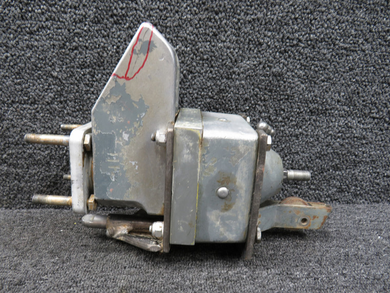 A1566-1, A1561-3 Grumman G-164A Tail Gear Swivel Assembly (Core)