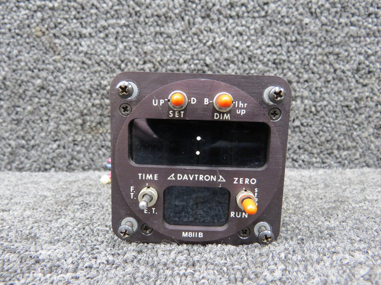 811B Davtron Digital Clock Indicator (Volts: 14)