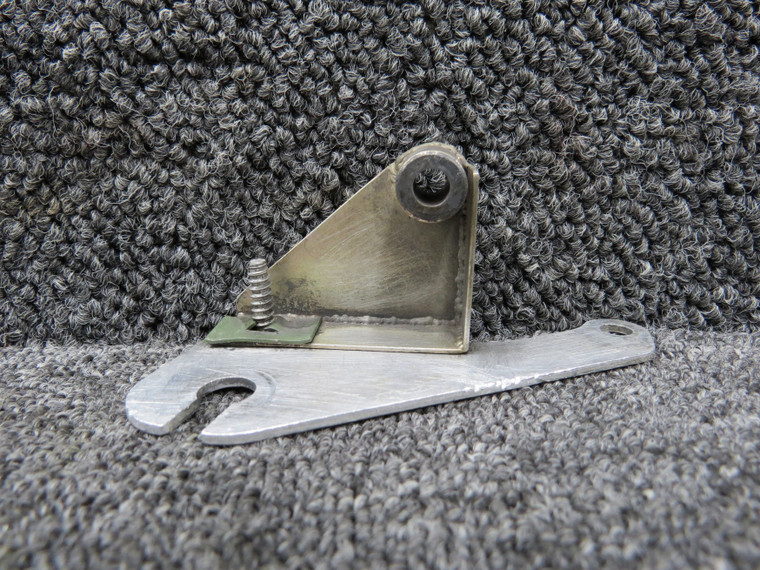 2150024-1 Cessna P210N Fuel Strainer Drain Bracket