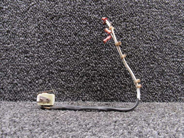 1SE1-3 Cessna 401 Microswitch Main Gear Lockdown Switch