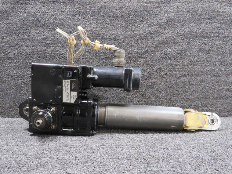 497D100-9 (Alt: 9914056-3) Vickers Horizontal Trim Linear Actuator
