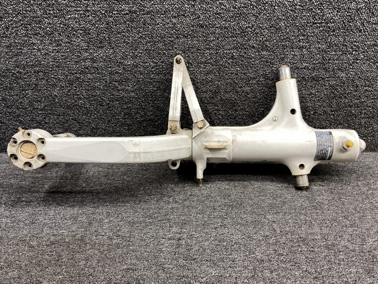 67927-008 Piper PA28RT-201T Main Gear Strut Assembly LH with Accessories