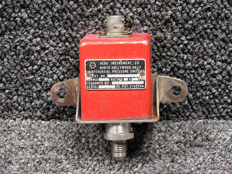 5D2747-10-1 Aero Instrument Saberliner NA-265-60SC Differential Pressure Switch