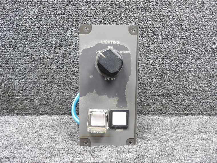 285A1700-10 (Alt: GM527352-11) Boeing 737-800 Lighting Control Module