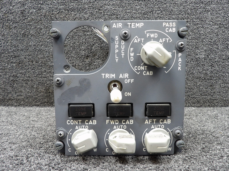 69-37324-78 (Alt: 69-37324-79) Boeing 737-800 Air Temperature Control Panel