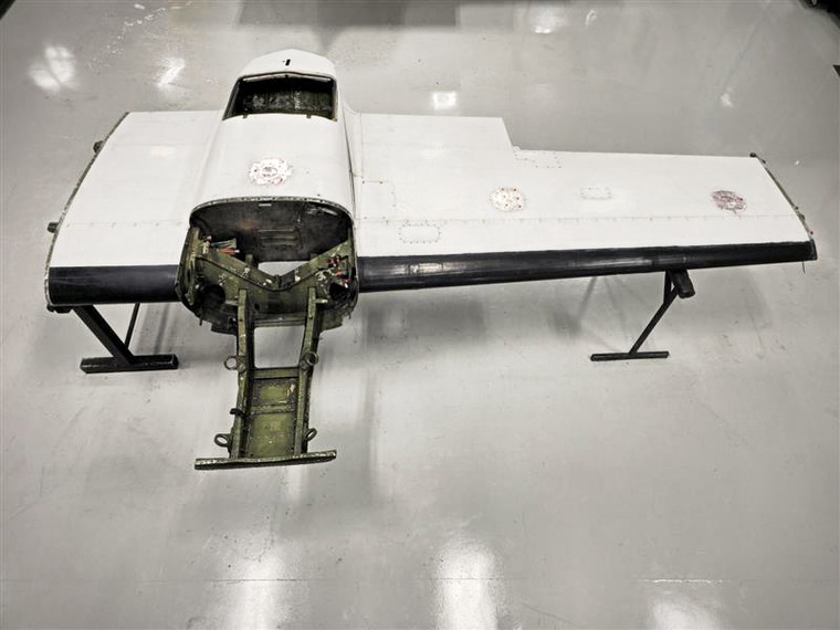 0822038-39 Cessna 414 Wing Assembly LH