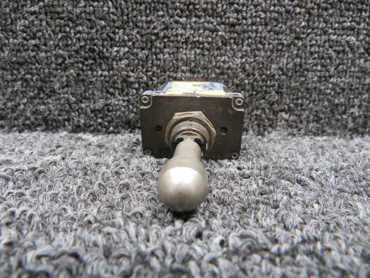 MS24659-21A (Alt: 8504K1) Cutler Hammer Toggle Switch