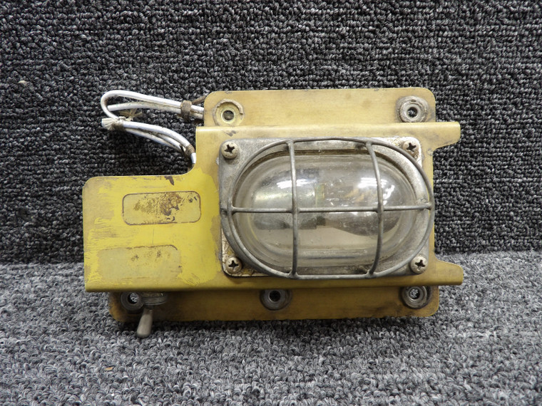 15-0103-5, MS24523-23 Boeing 737-800 Auxiliary Power Unit Bay Light Assembly